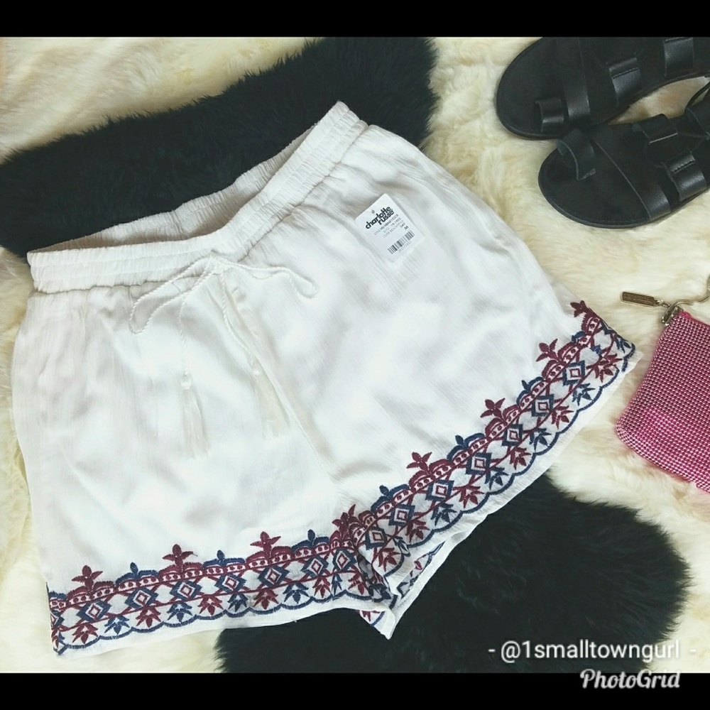 Boho white embroidery bottom shorts M NWT